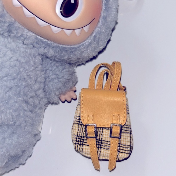 Labubu fashion backpack - Picture 3 of 3